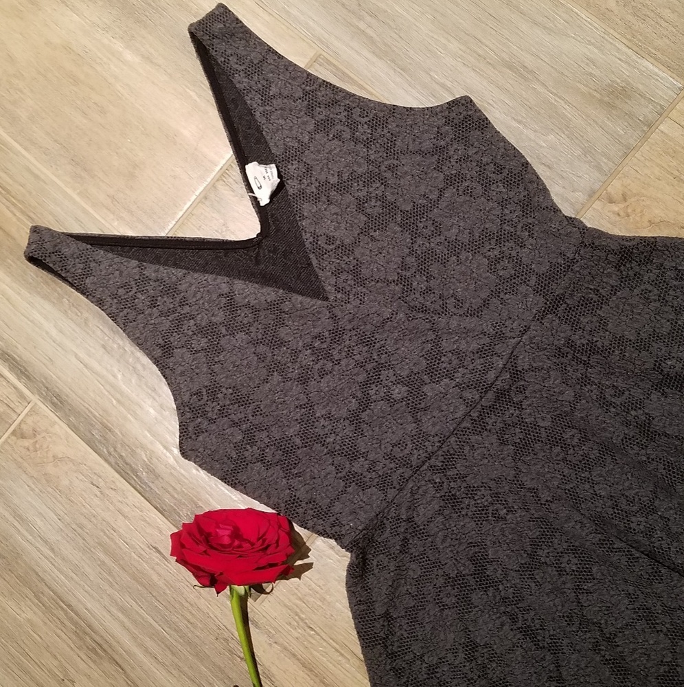 Pins and Needles Dress - Picture 2 of 8